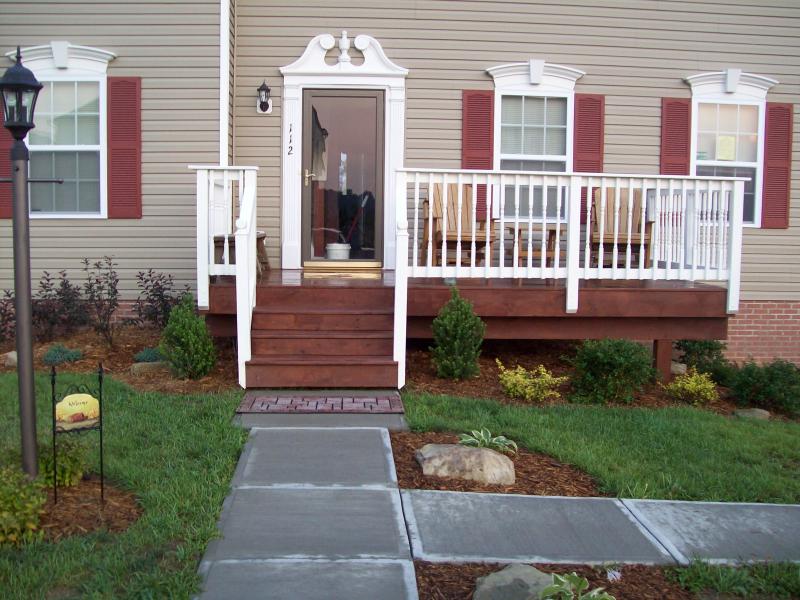 deck,blough contracting,washington pa. 724-531-1145,www.bloughcontracting.com