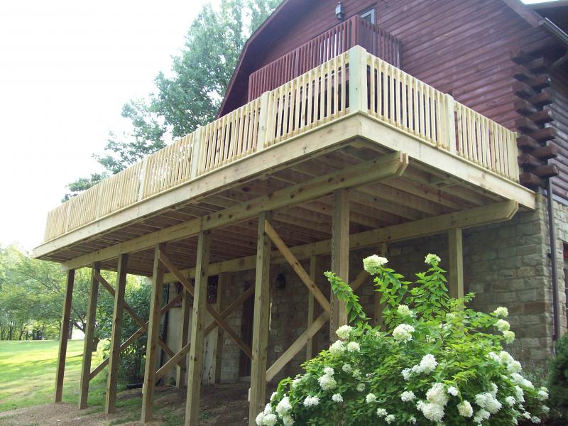deck,blough contracting,washington pa. 724-531-1145,www.bloughcontracting.com